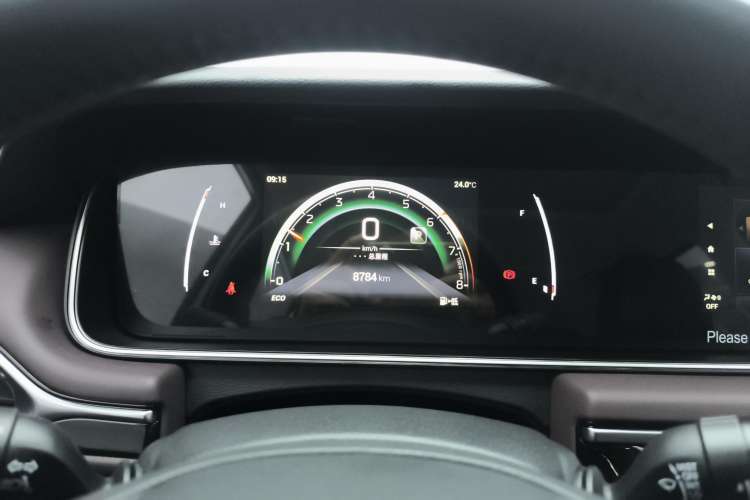 Used GAC Trumpchi M6 2023 PRO 270T DCT Luxury Edition
