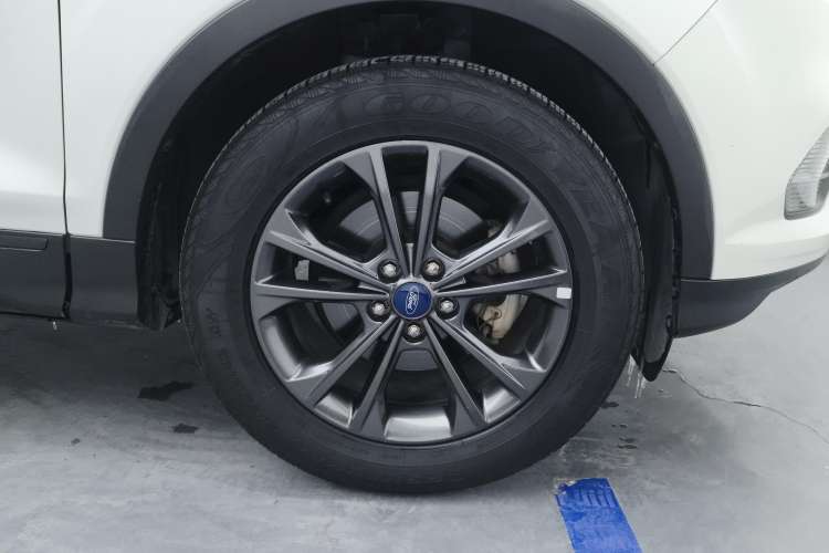 Used Ford Kuga 2019 EcoBoost 180 Two-Wheel-Drive Platinum Edition China VI Standard
