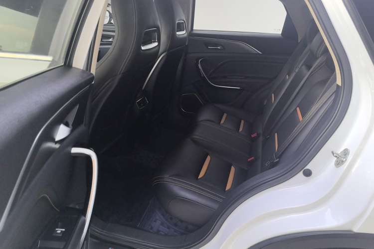 Used Bestune T77 2019 230 TID Automatic Luxury Version China VI Emission Standard
