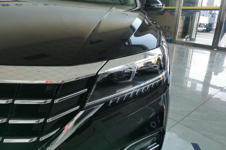 Used Volkswagen Passat 2020 330TSI Luxury Edition China VI
