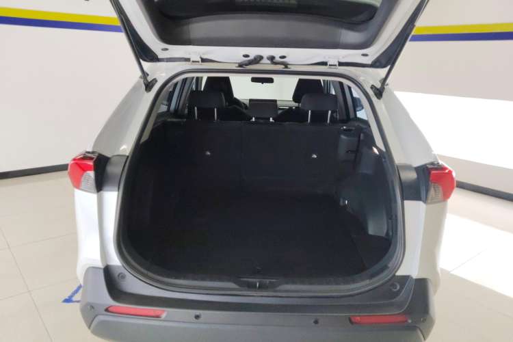 Used Toyota RAV4 2023 2.0L CVT Two-Wheel Drive Urban Edition
