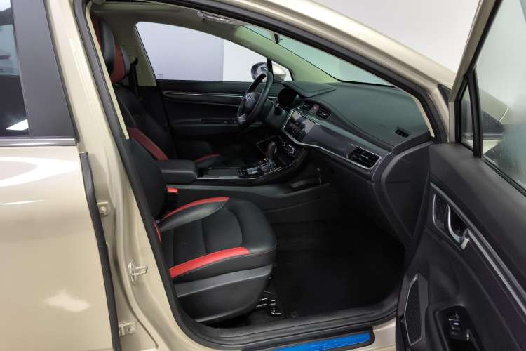 Used Geely Auto Emgrand GS 2020 1.4T CVT Ya
