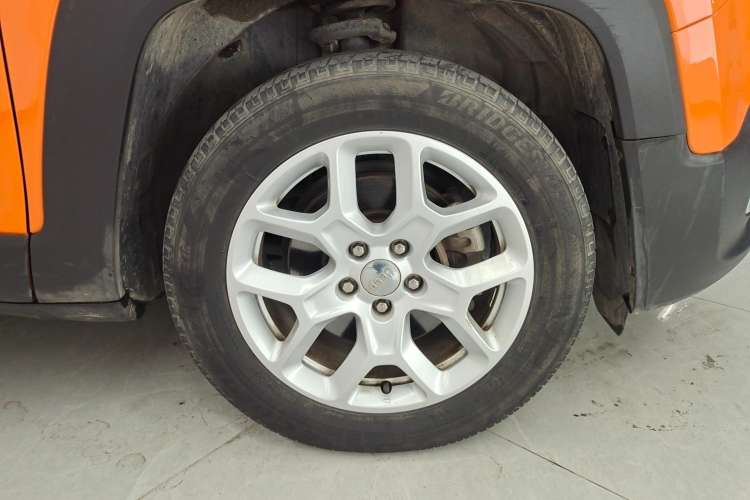 Used  Renegade 2017 180T Automatic Jingneng Edition
