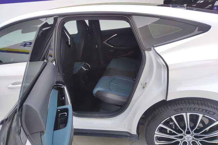 Used MG 7 2023 2.0T Automatic Hunter Luxury Edition