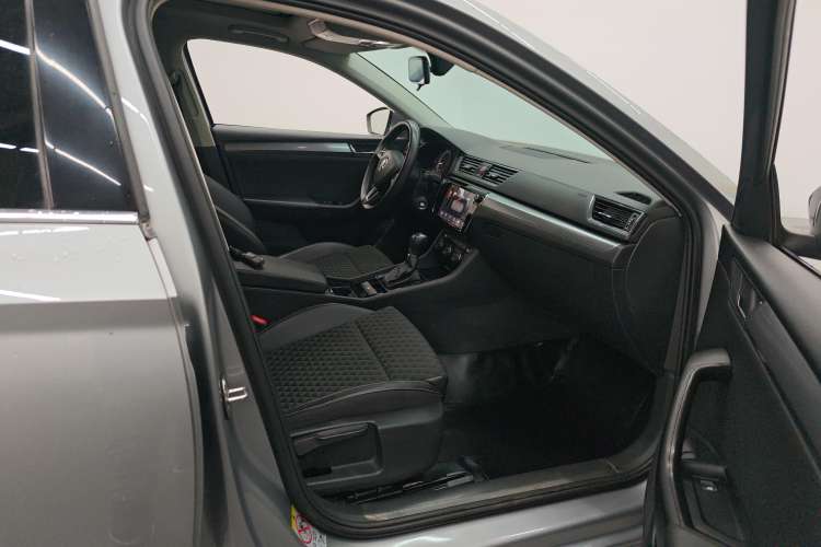 Used Skoda Superb 2018 TSI280 DSG Comfort Edition China V Standard
