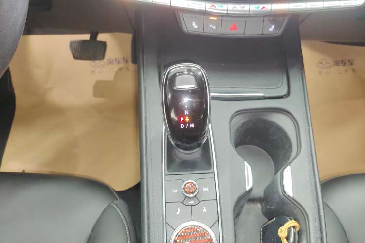 Used Cadillac XT4 2020 28T Two-Wheel-Drive Leading Version
