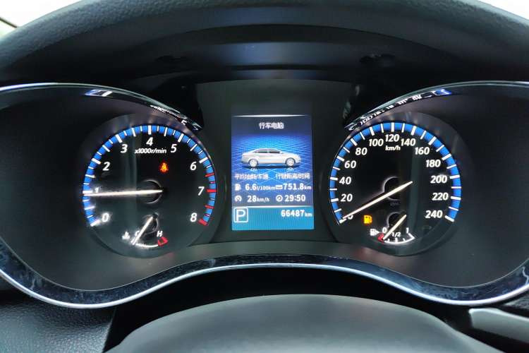 Used Venucia D60 2019 100 000 Honor 1.6L XL CVT Chenku Edition China VI Standard
