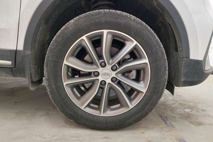 Used Geely Auto Emgrand X7 Sport 2020 1.8TD DCT Two-Wheel Drive Smart Connect 4G-Enabled Version
