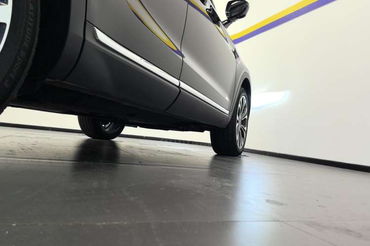 Used Hongqi HS5 2019 2.0T Smart Connect Flagship All-Wheel-Drive Version
