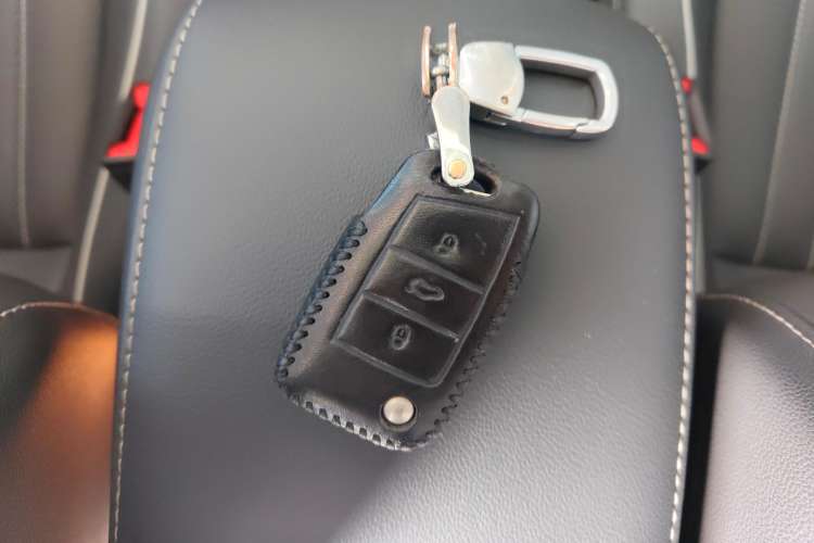 Used Volkswagen Tiguan L 2022 330TSI Automatic Two-Wheel Drive R-Line Enhanced Edition