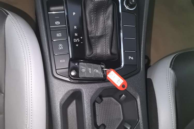 Used Volkswagen Bora 2023 300TSI DSG Prestige Edition
