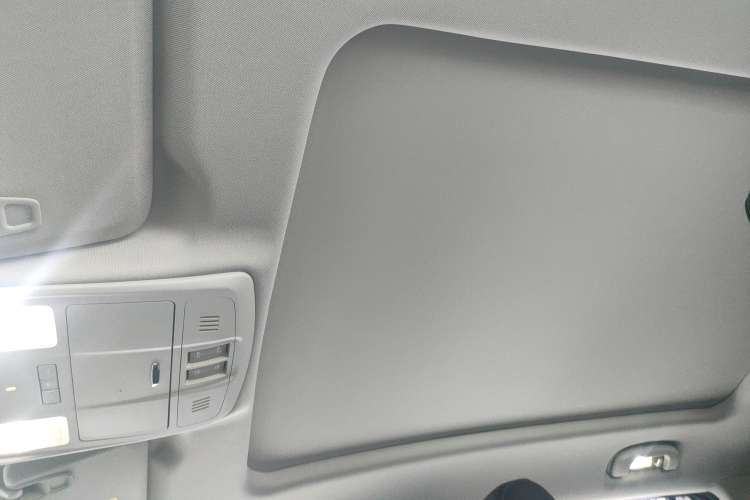 Used Buick Envision 2020 20T Two-Wheel Drive Leading Version
