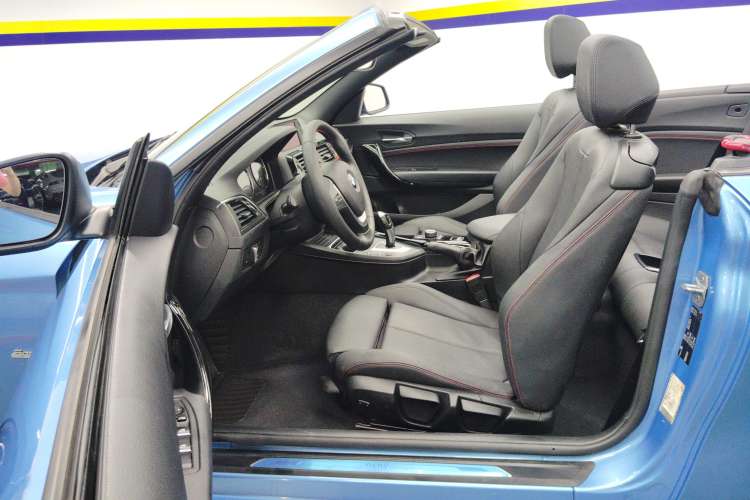 Used BMW 2 Series 2018 220i Convertible Coupe Sports Design Package
