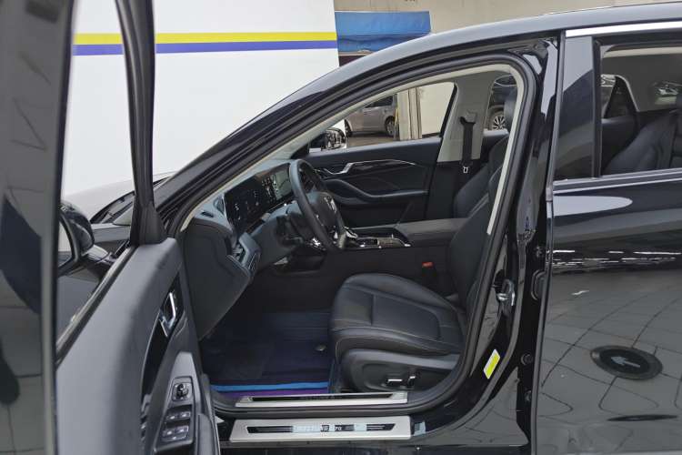 Used Bestune B70 2023 Third Generation 1.5T Automatic Enjoyment Version
