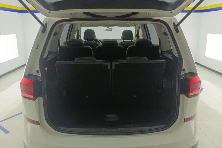 Used Volkswagen Touran 2021 Volkswagen Touran L 280TSI DSG Boundary Edition 7-Seater