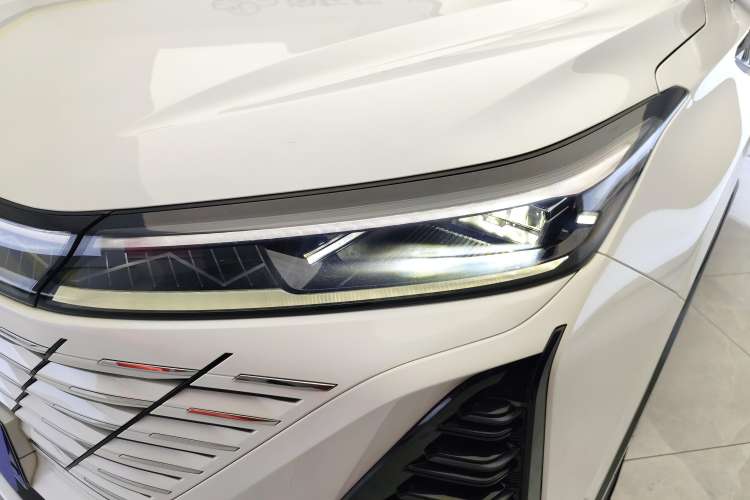 Used Changan CS75 PLUS 2024 3rd Generation Champion Edition 2.0T Intelligent Drive Performance Model
