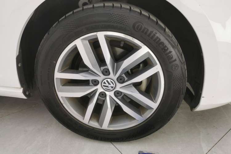 Used Volkswagen Golf 2016 230TSI Automatic Luxury Version
