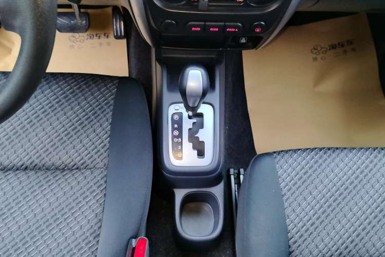 Used Suzuki Jimny 2015 1.3 AT JLX
