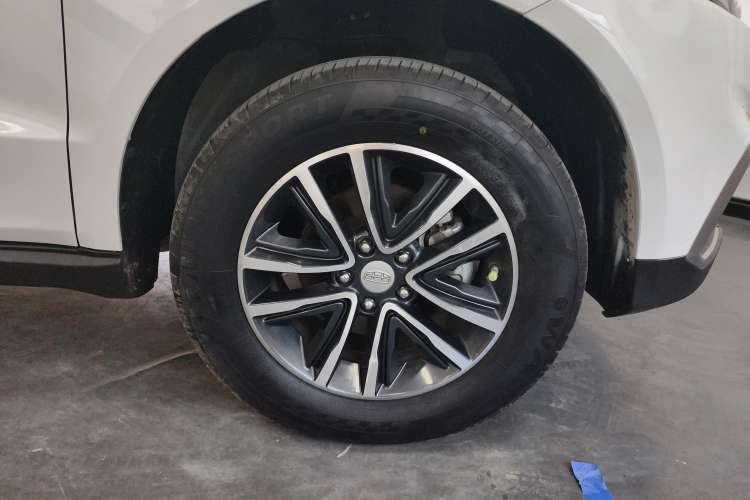 Used Geely Auto Vision X6 2019 1.4T CVT 4G Connected Luxury Version China V Standard
