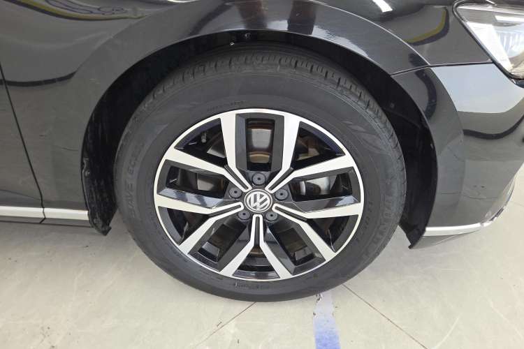 Used Volkswagen Magotan 2020 330TSI DSG Leading Model
