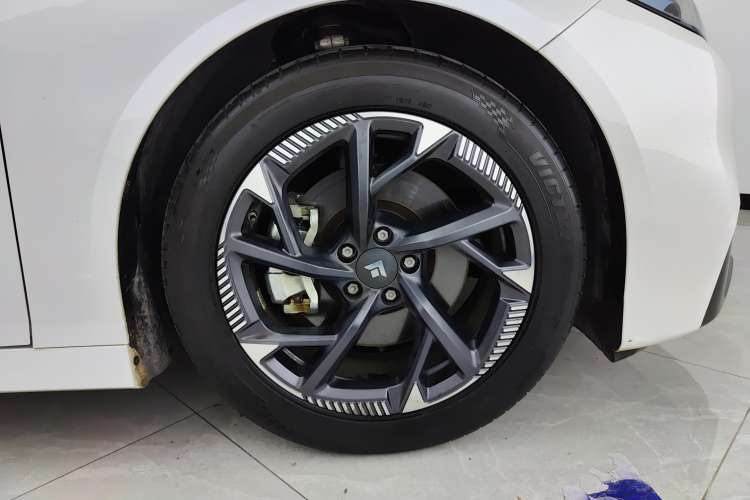 Used  GT 2023 560 Rear-Drive Seven-Wing Edition
