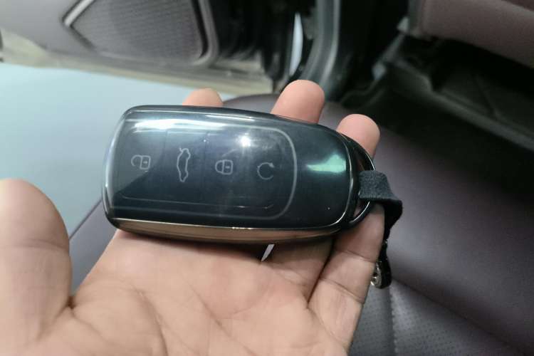 Used Chery Tiggo 8 PRO 2024 Champion Edition 390T Four-Wheel Drive Peak Version 5 Seats
