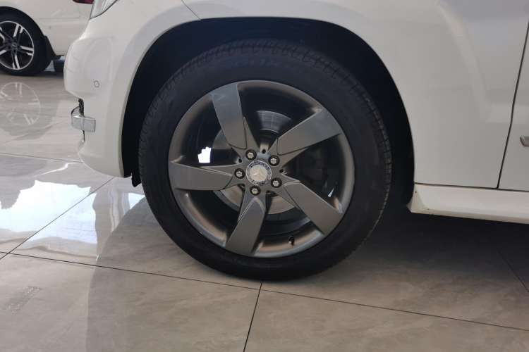 Used Mercedes-Benz GLK-Class 2013 GLK 300 4MATIC Dynamic Sunroof Model
