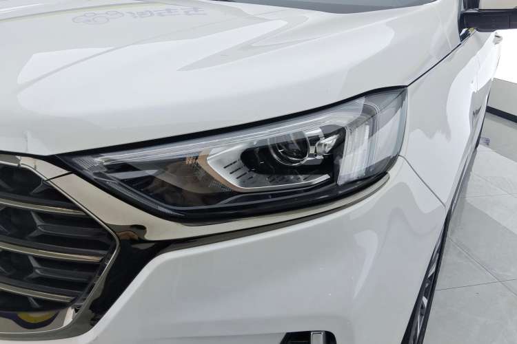 Used Ford Edge 2021 PLUS EcoBoost 245 Two-Wheel-Drive Titanium 7-Seater
