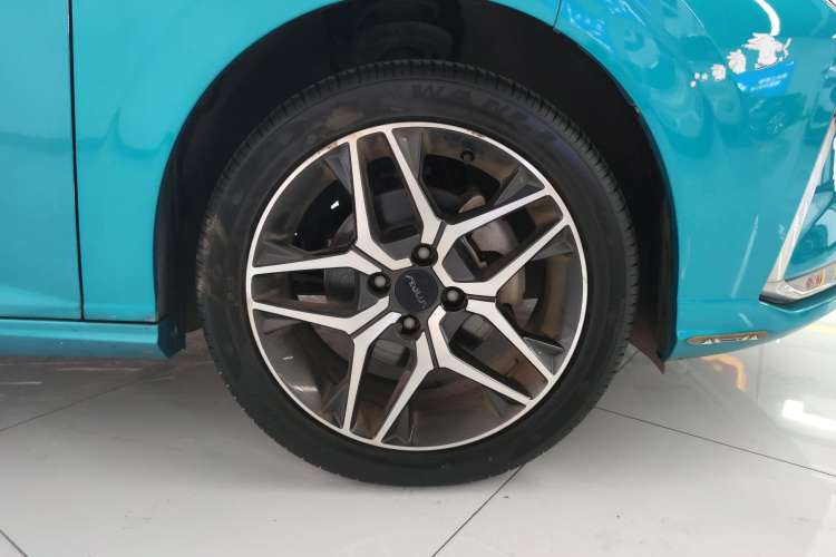 Used Dongfeng Aeolus Yixuan 2020 230T Automatic Dazzle Track Edition
