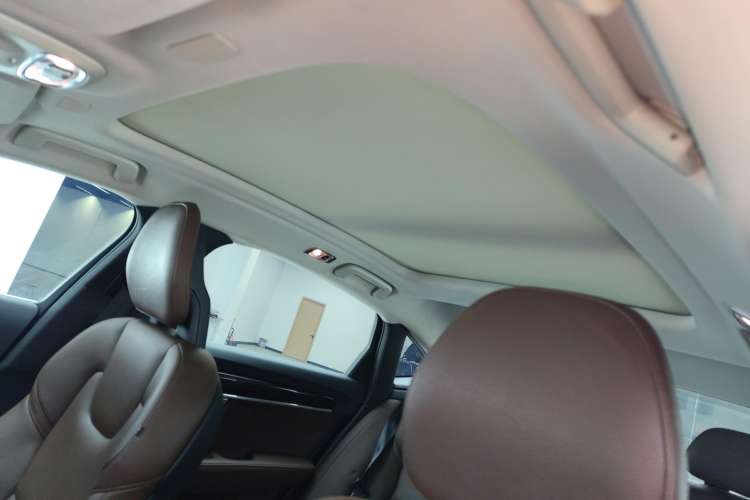 Used Volvo S90 2018 T4 Zhiyuan Edition
