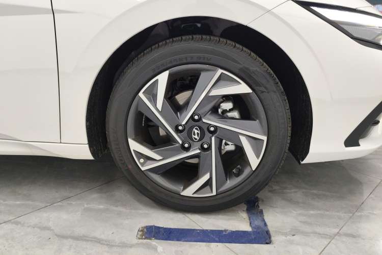 Used Hyundai Elantra 2023 1.5L CVT GLX Elite Edition
