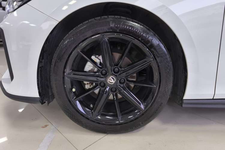 Used Changan UNI-V 2023 1.5T Prestige Model
