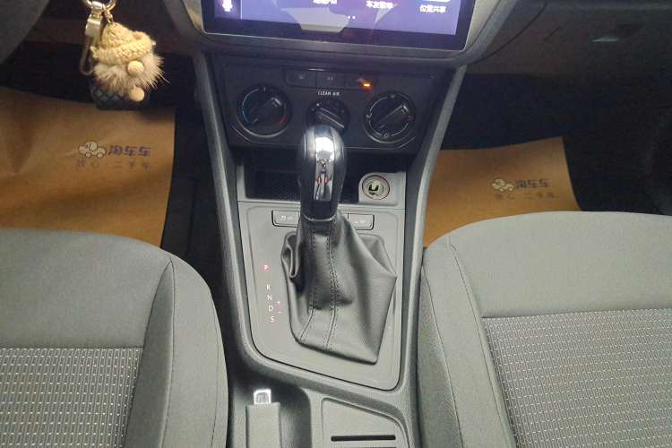 Used Volkswagen Lavida 2017 1.6L Automatic Fashion Edition