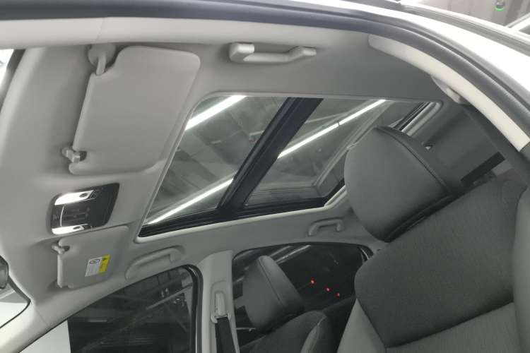 Used Honda Vezel 2020 1.5L CVT Pioneer Edition
