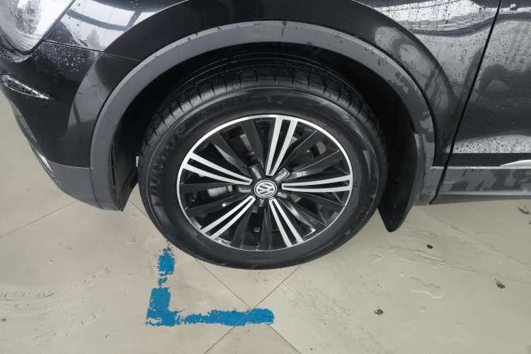 Used Volkswagen Tiguan L 2019 330TSI Automatic Two-Wheel Drive Panoramic Comfort Edition China V Standard
