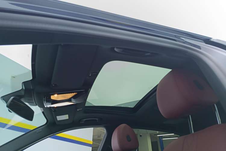 Used BMW 5 Series 2022 Second Facelift 525Li M Sport Package
