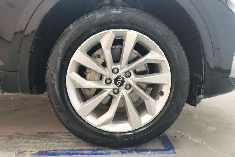 Used Audi Q5L 2022 40T Fashionable and Dynamic Model
