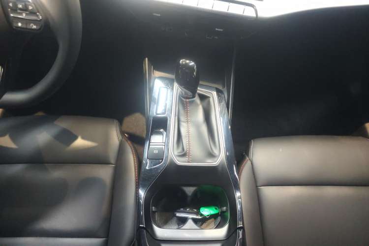 Used MG 5 2022 180 DVVT CVT Youth Style Edition
