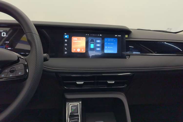 Used Roewe i5 2023 1.5L CVT Luxury Edition
