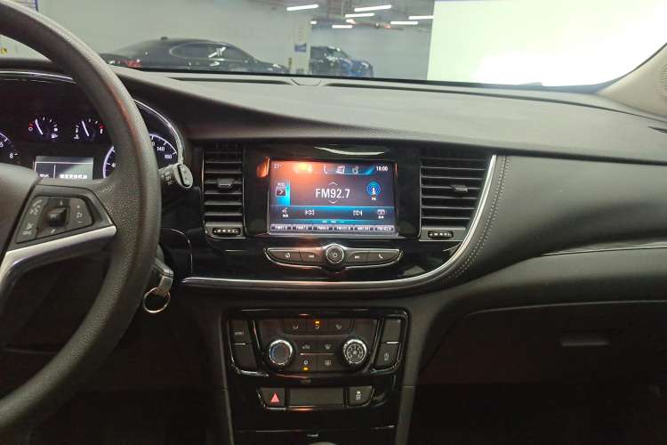 Used Buick Encore 2018 18T Automatic Two-Wheel Drive Urban Leading Model
