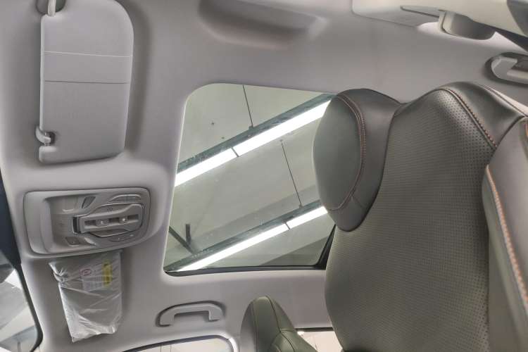 Used Roewe RX5 2023 1.5T Luxury Sliding-Screen Version
