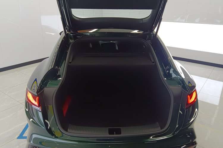 Used MG 7 2023 1.5T DCT Luxurious Supreme Edition
