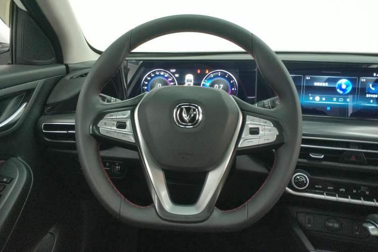 Used Changan Eado 2020 PLUS Blue Whale NE 1.4T GDI DCT Flagship Model
