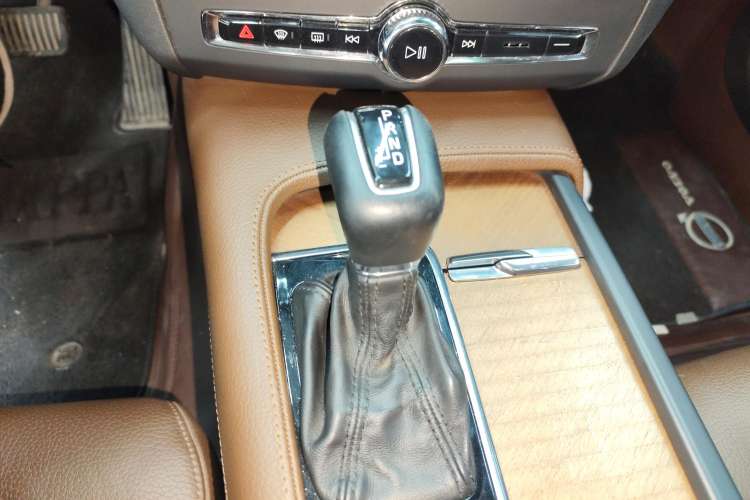 Used Volvo S90 2019 T5 Zhiyi Edition
