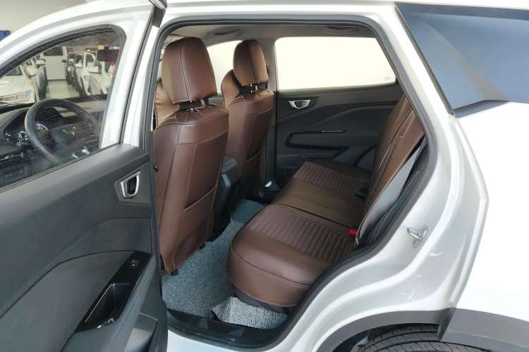 Used Wuling Alvez 2022 1.5L Manual Free-Style Model