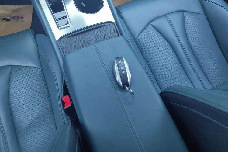 Used MG 7 2023 2.0T Automatic Hunter Luxury Edition
