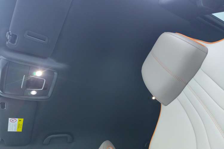 Used BYD Song Pro New Energy 2024 HONOR Edition DM-i 71KM Navigation Model
