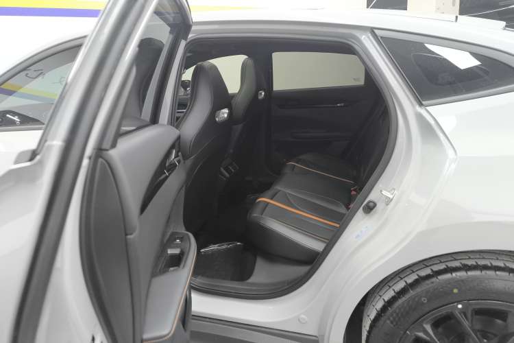 Used Changan UNI-V 2024 1.5T Prestige Edition
