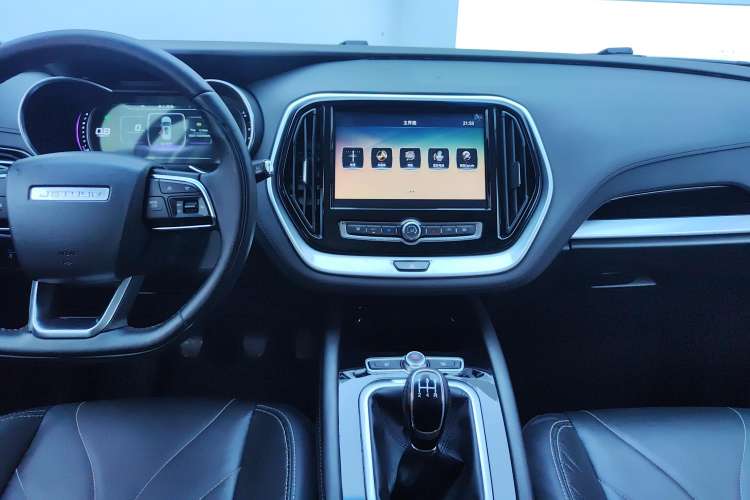 Used Jetour X70 2018 1.5T Manual Smart Drive Edition
