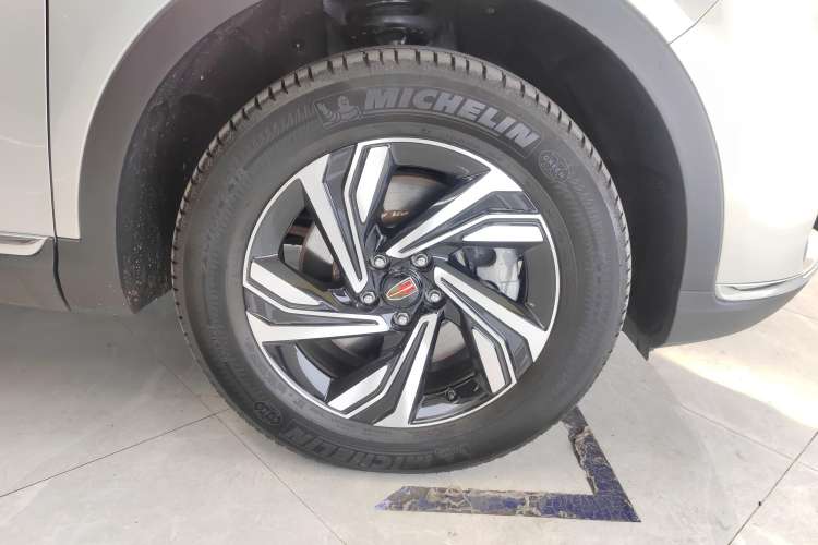 Used Hongqi HS5 2022 Revised Version 2.0T Smart Connect Flagship Edition
